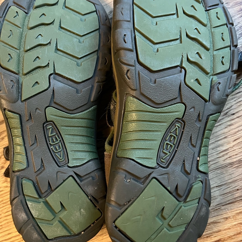 Keen Big Kids Camouflage Outdoor Sandal - Picture 3 of 6